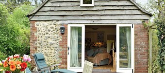 1 bedroom accommodation in Lower Wraxall, near Dorchester