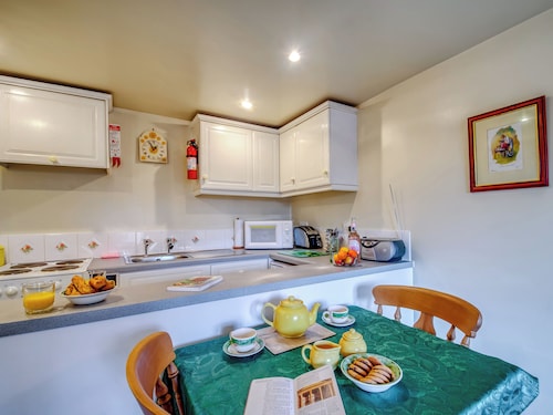 1 bedroom accommodation in Goldsborough, near Harrogate