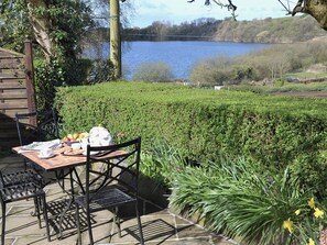 Outdoor dining - 1 bedroom accommodation in Dalton-in-Furness (Dalton-in-Furness)