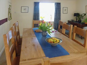 Dining - 5 bedroom accommodation in Gatehouse of Fleet (Gatehouse of Fleet)