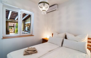 2 chambres, Wi-Fi gratuit, draps fournis