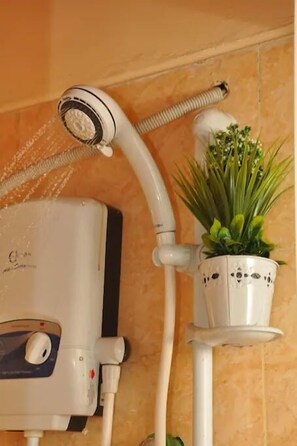 Bathroom shower - Sherry Homes Tulia Studios (Nairobi)