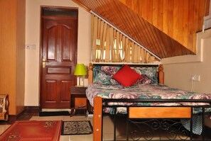 Apartment, 1 Double Bed, Non Smoking | Premium bedding, free WiFi, bed sheets