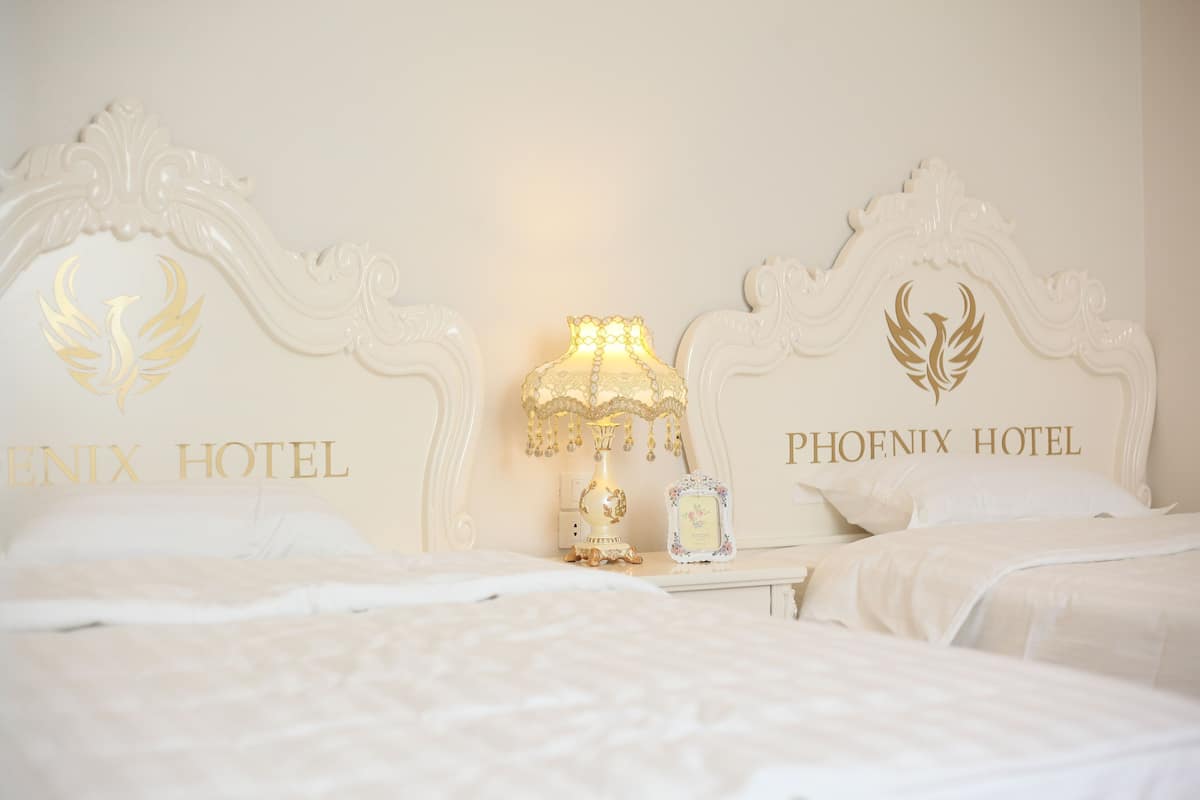 Minibar, desk, soundproofing, free WiFi