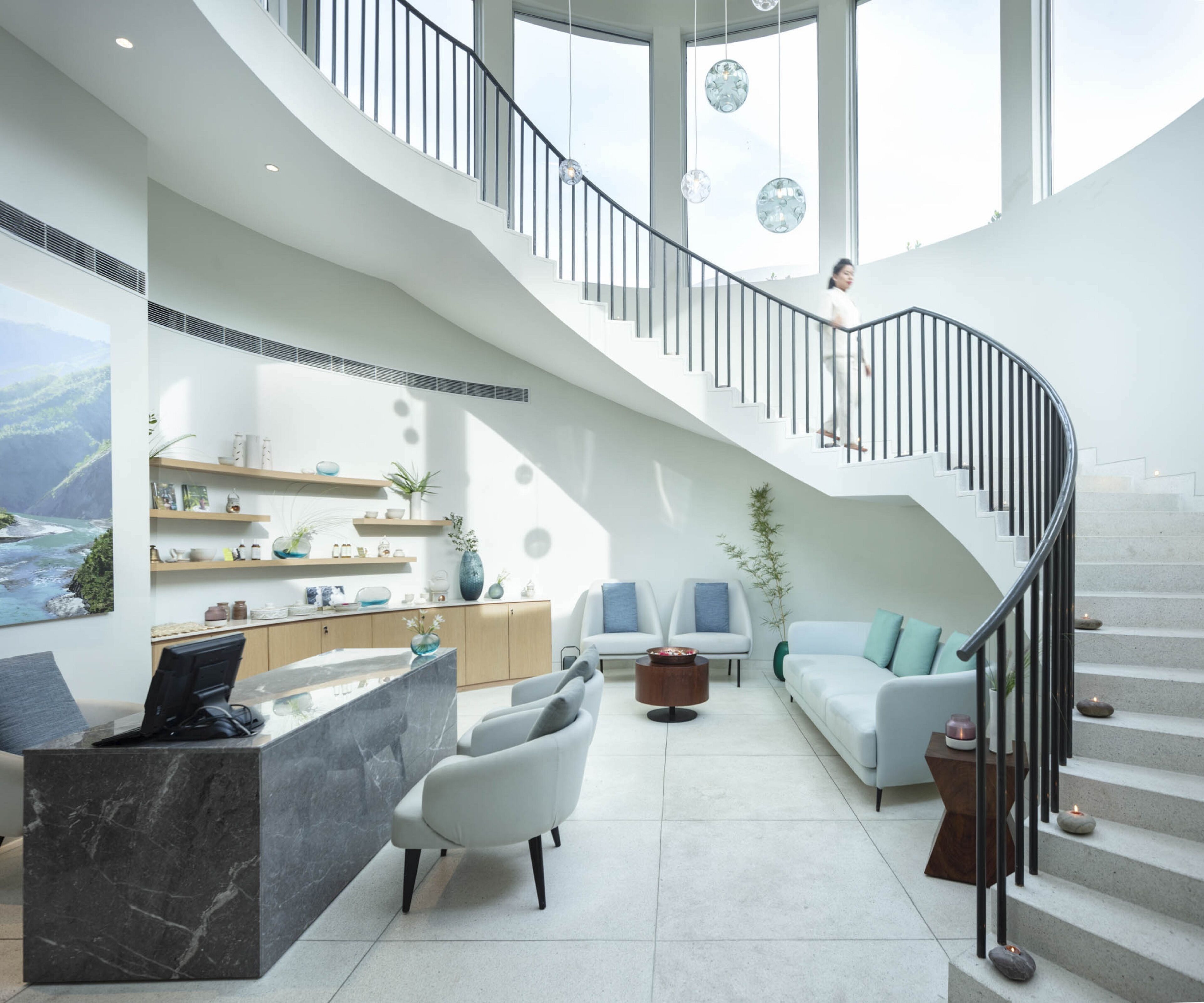 sauna, steam room, body treatments, aromatherapy, deep-tissue massages