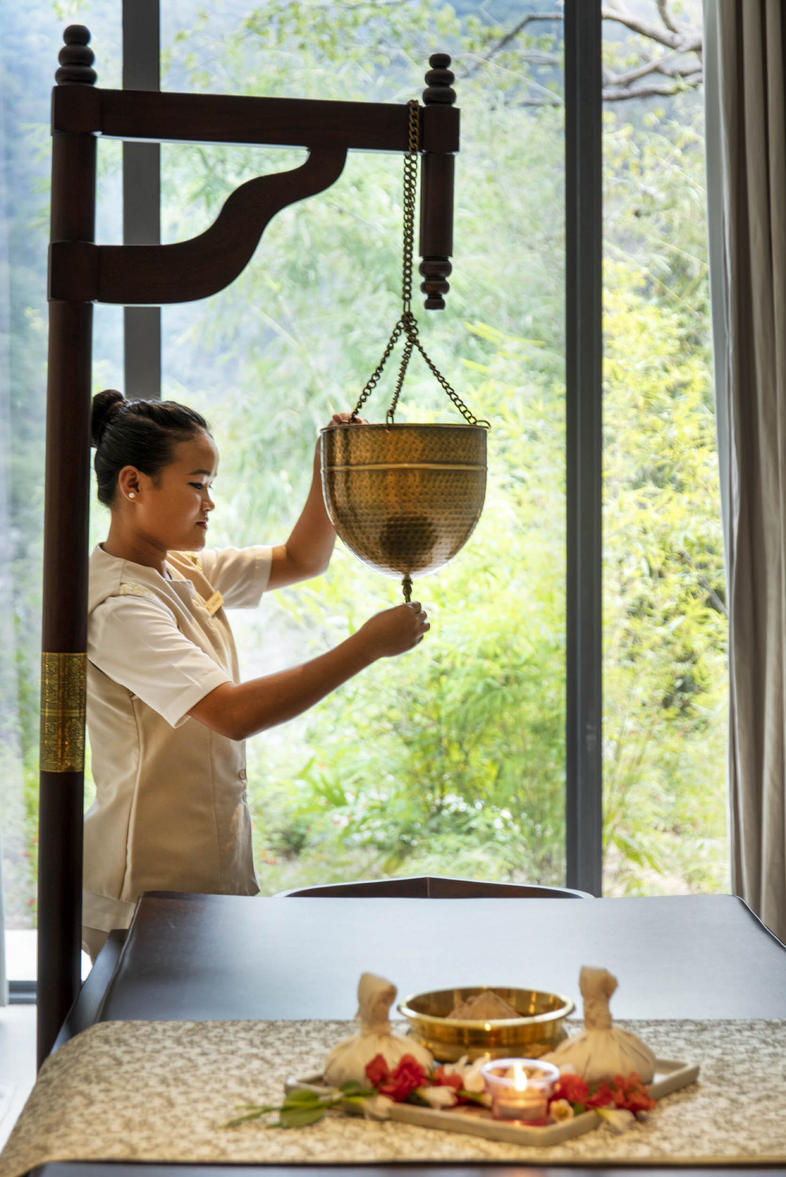 sauna, steam room, body treatments, aromatherapy, deep-tissue massages