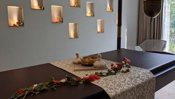 Sauna, steam room, body treatments, aromatherapy, deep-tissue massages