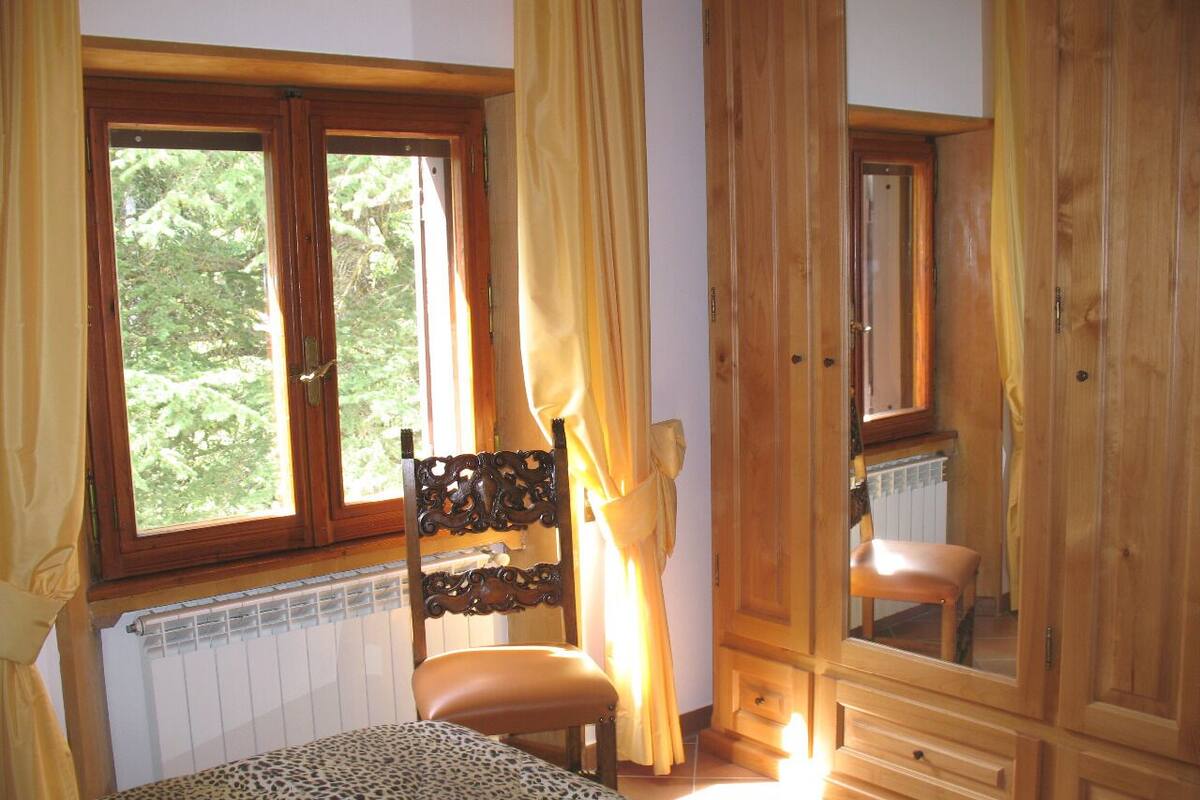 Suite (private external bathroom - 1) | Cortinas opacas, wifi gratis, ropa de cama