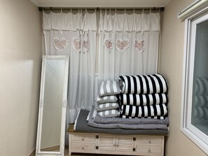 Casa, 3 habitaciones | 3 habitaciones, escritorio y wifi gratis 