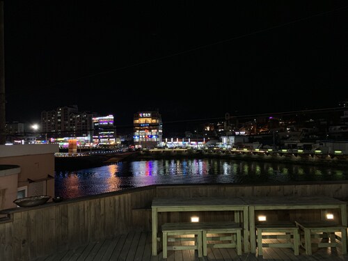 Tongyeong Camellia House