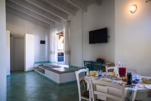 In-room dining - Domus Liscia di Vacca (Arzachena)