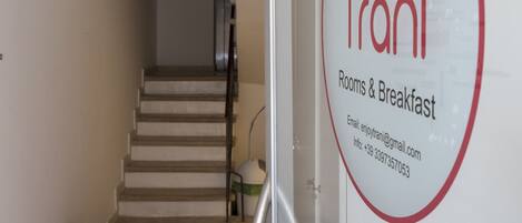 Nội thất lối vào