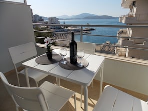 Studio Apartment with Sea View | Strand-/Meerblick