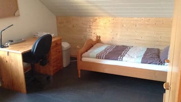 Habitación doble de uso individual | Ropa de cama de alta calidad, edredón y camas con efecto memoria