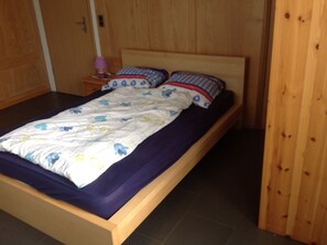 Premium bedding, down comforters, memory foam beds - Hostel Seeburg Stäfa (Stafa)