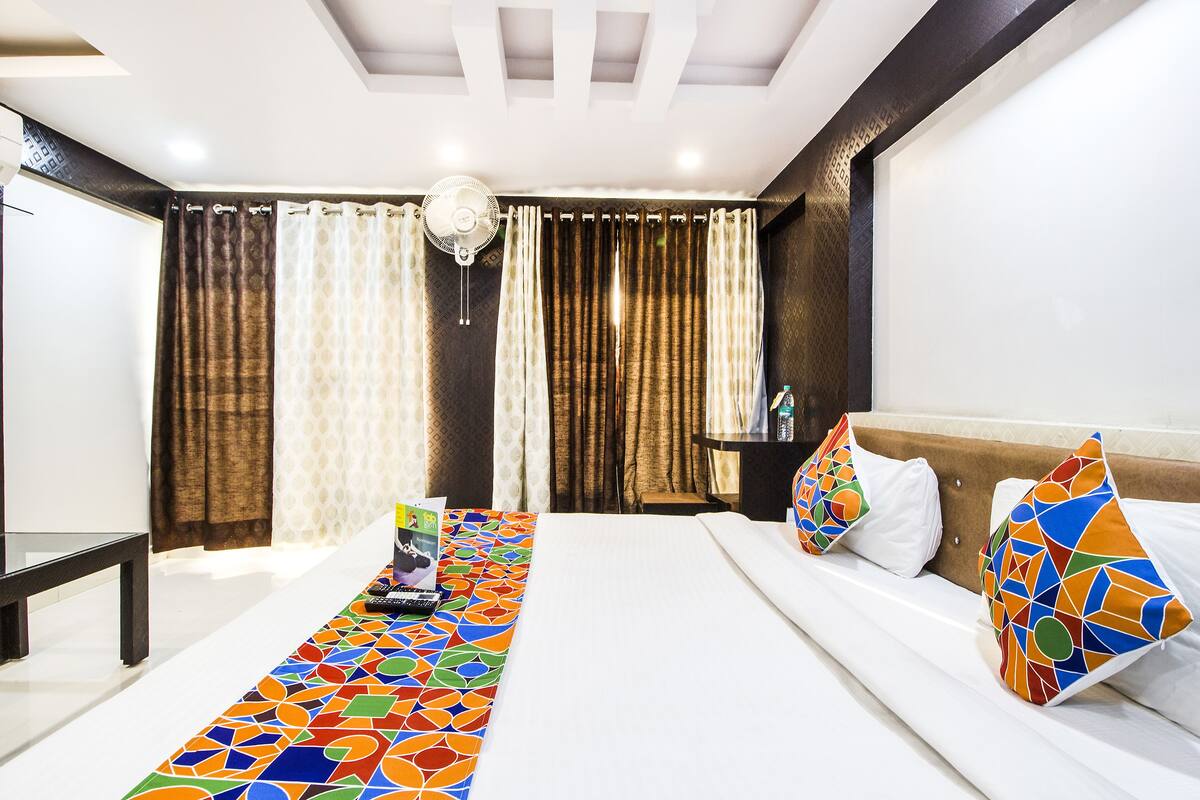 Executive-huone, 1 keskisuuri parisänky, tupakointi kielletty | Työpöytä, ilmainen Wi-Fi