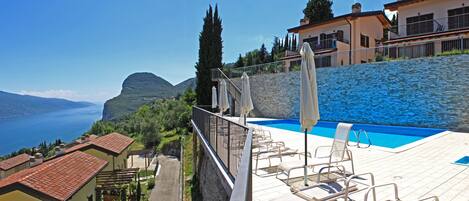 Piscina stagionale all'aperto