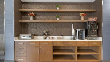 Gratis komplett frukost varje dag