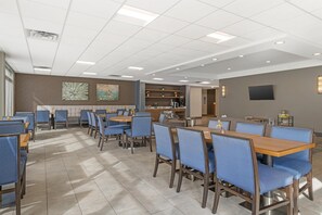 Free daily full breakfast 