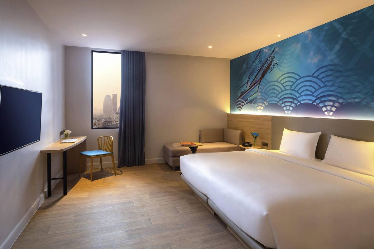Kamar Superior, 1 Tempat Tidur Queen dengan tempat tidur Sofa | Brankas, meja kerja, kedap suara, dan tempat tidur bayi gratis