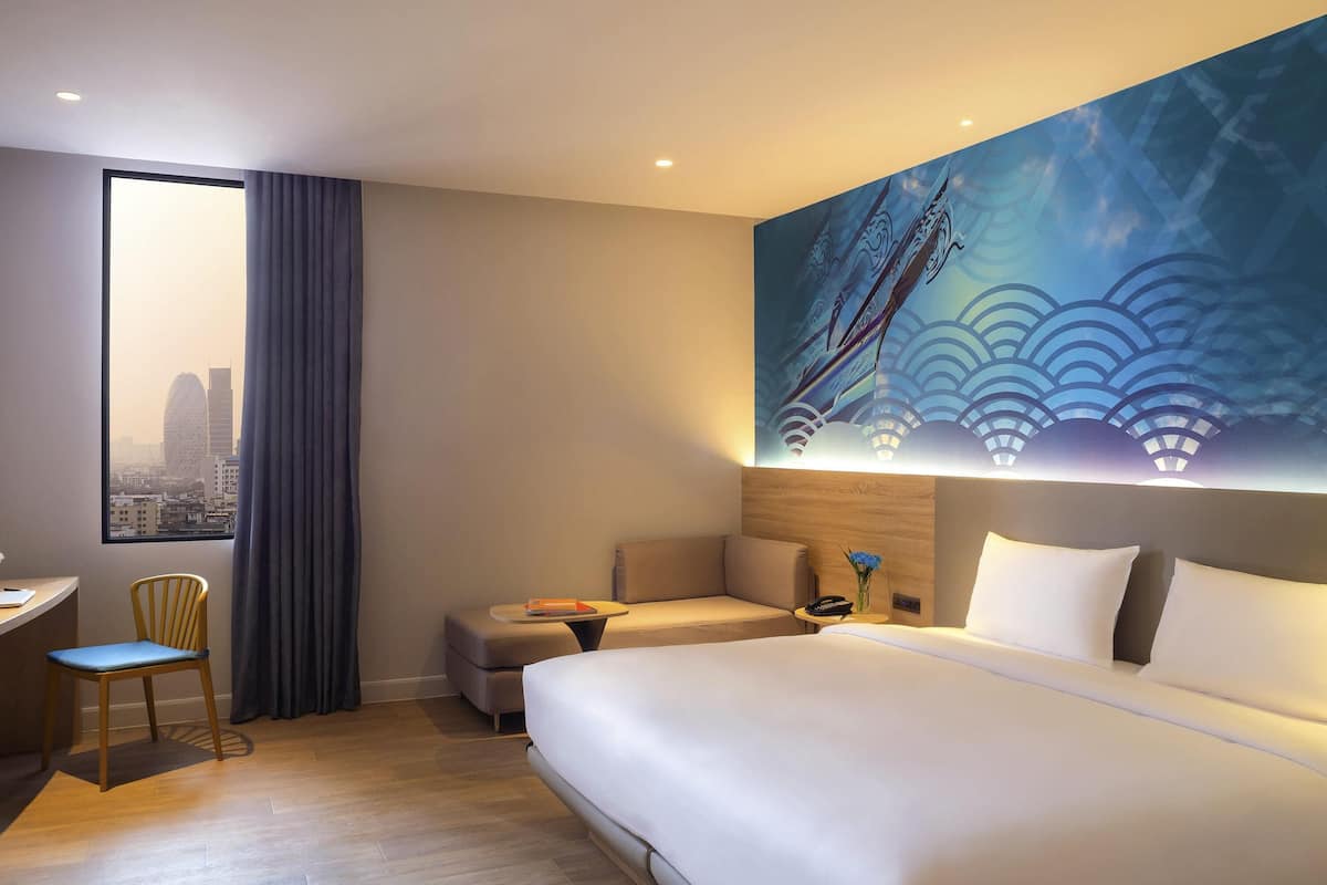 Caja de seguridad en la habitación y escritorio