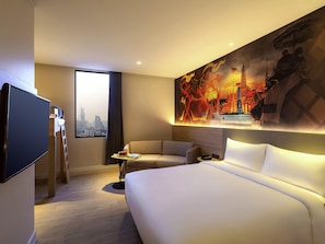 Family Room, Multiple Beds | In-room safe, desk, soundproofing, free cribs/infant beds - ibis Styles Bangkok Ratchada (Bangkok)