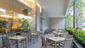 Daily buffet breakfast (THB 295 per person)