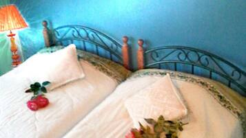 Traditionele villa, 3 slaapkamers, toegankelijk voor mindervaliden, uitzicht op tuin | 3 slaapkamers, Italiaanse Frette-lakens, luxe beddengoed, donsdekens