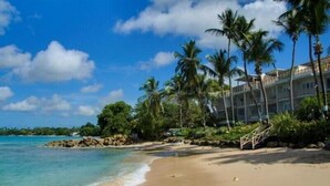 Beach nearby - Reeds Penthouse 13 (Weston)