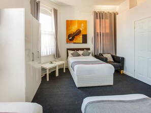Standard Triple Room, Multiple Beds (Shared) | Blackout drapes, iron/ironing board, free WiFi, bed sheets - Palatine Hotel (Liverpool)