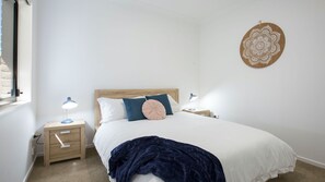 2 bedrooms, desk, iron/ironing board, travel crib