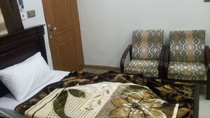 تجهيزات عازلة للصوت
