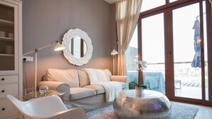 Studio, Sea View | Balcony view - One Perfect Stay - Palm Views East (Dubai)