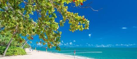 Sulla spiaggia, teli da spiaggia
