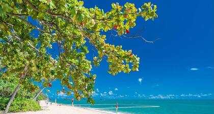 3BR Waterfront "The Beach House" - Wifi