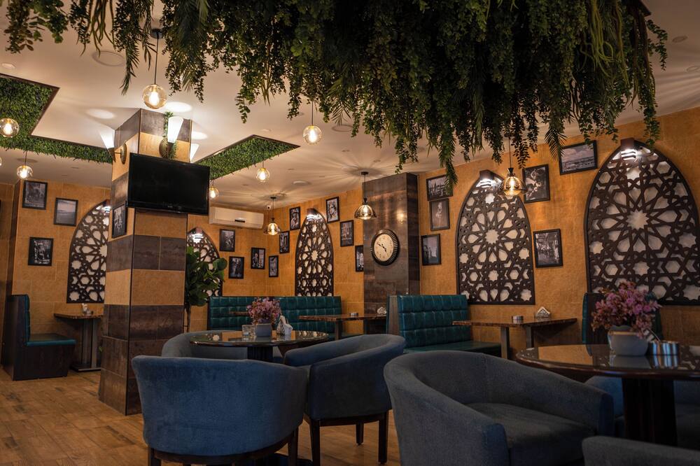 Grape Village Hotel