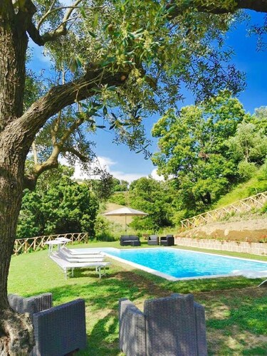 SUPER PRICE FOR YOUR HOLIDAY !!!! PRIVATE POOL-GARDEN -AIRCond-WIFI