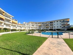 Pool - 1st line beach flat - Edif. Olimpic  (Cambrils)
