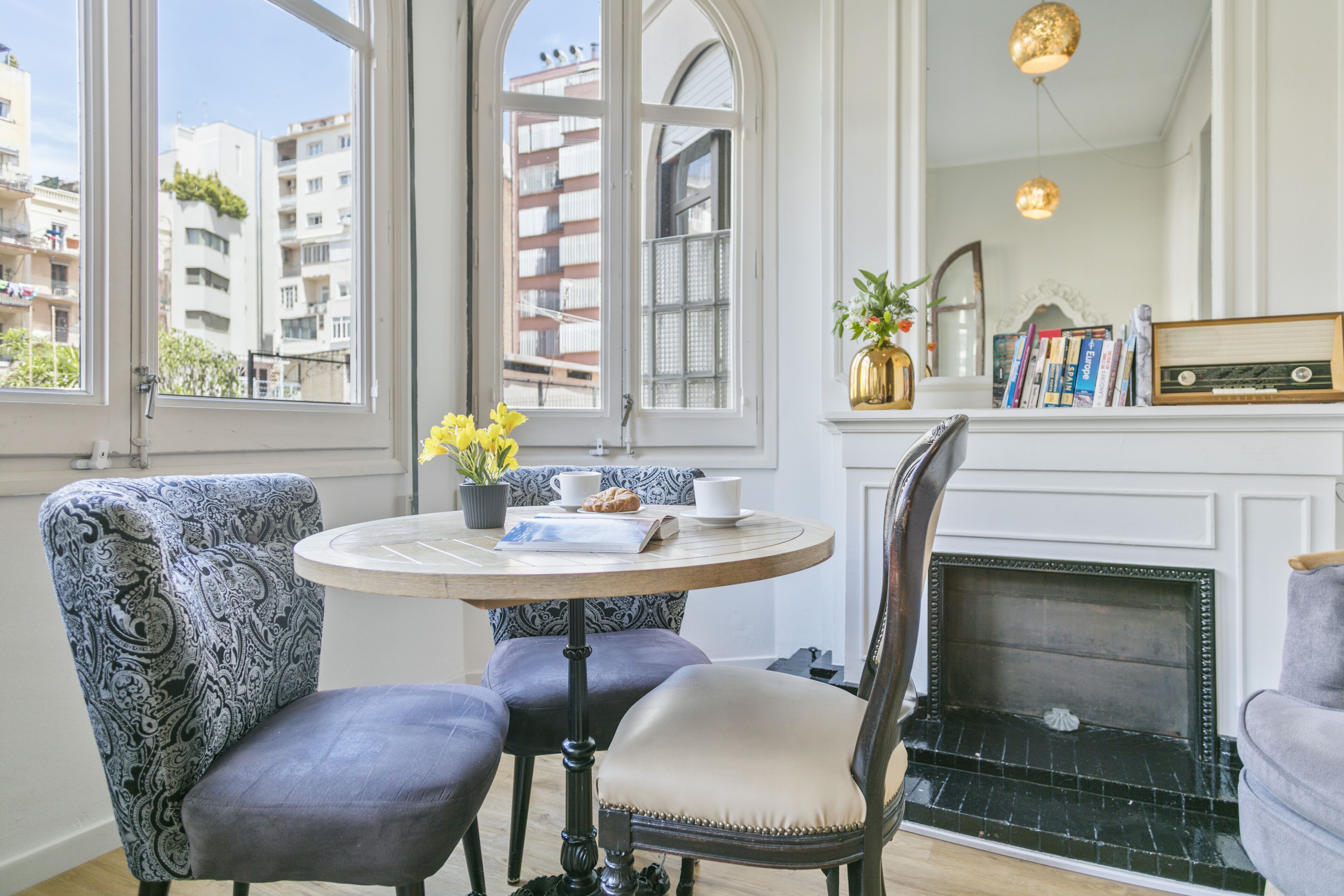 Daily buffet breakfast (EUR 14 per person)