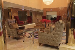 Lobby sitting area - BON Hotel Elvis (Abuja)