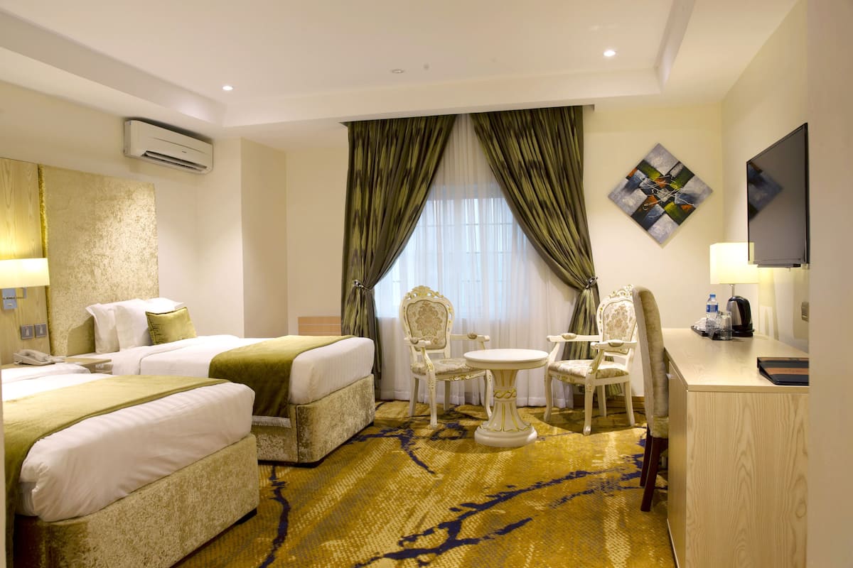 1 chambre, minibar, coffres-forts dans les chambres