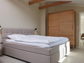 1 Schlafzimmer, Zimmersafe, Schreibtisch, WLAN