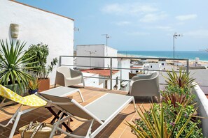 Terrace/patio - Holiday Home "Casa Boqueron" with Sea View, Rooftop Terraces and Wi-Fi (Conil de la Frontera)