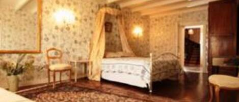 Dubbelrum | Skrivbord, strykjärn/strykbräda, gratis barnsängar och gratis wi-fi