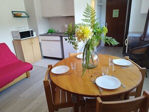 Interior - Ski-In/Ski-Out Studio for 4 with Dishwasher - Close to Shops & Sports Center (Orcières Merlette)