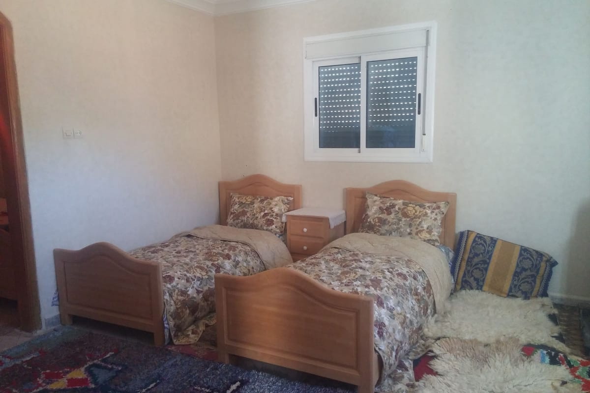 Suite | Desk, free cribs/infant beds, rollaway beds, free WiFi
