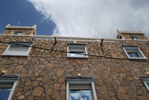 Front of property - Moussem Fiancailles D'Imilchil (Imilchil)