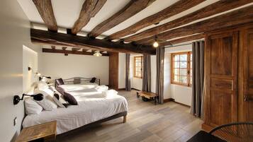 Deluxe-Dreibettzimmer, mit Bad, Gartenblick (Avec Sauna)