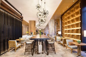 Food and drink - Hilton Garden Inn Nujiang (Nujiang Lisu)