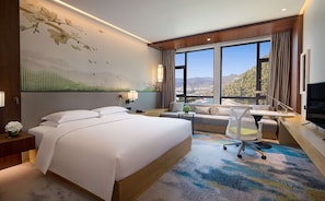 Premium bedding, in-room safe, blackout curtains, soundproofing - Hilton Garden Inn Nujiang (Nujiang Lisu)